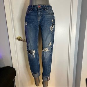 Zara Girlfriend Frayed Jeans 337
